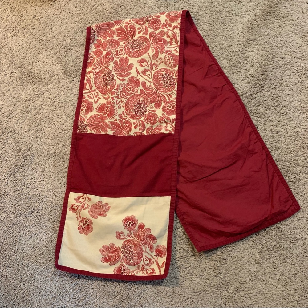 Reversible Table Runner